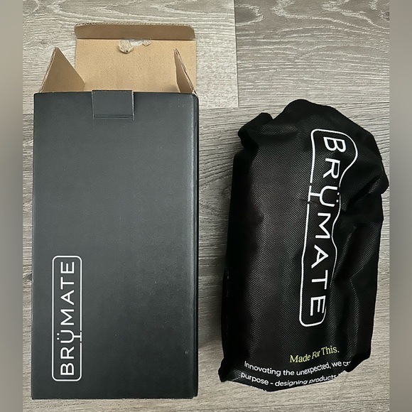 Brumate Pink Checkered Era 30oz (Limited Edition) w/Magnetic Straw Cover - Picture 6 of 8